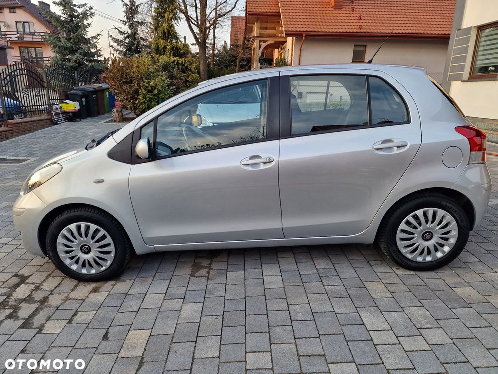 Toyota Yaris 1.33 Luna - 9