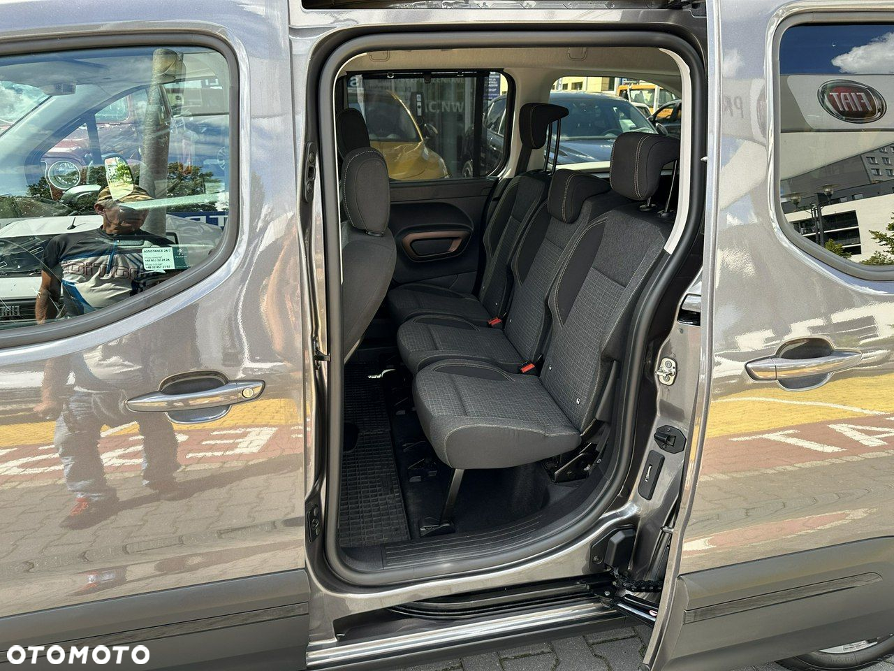Peugeot Rifter - 28