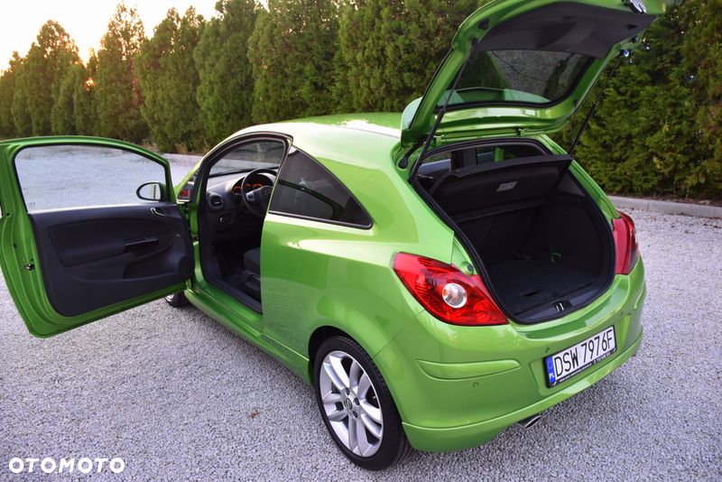 Opel Corsa 1.4 16V Edition 150 - 35