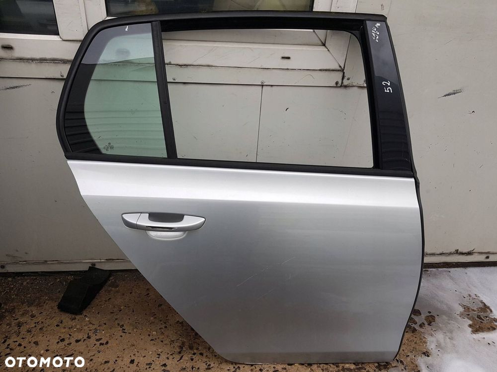 VW GOLF 6 VI 08-13r HB DRZWI PRAWE TYŁ TYLNE LA7W