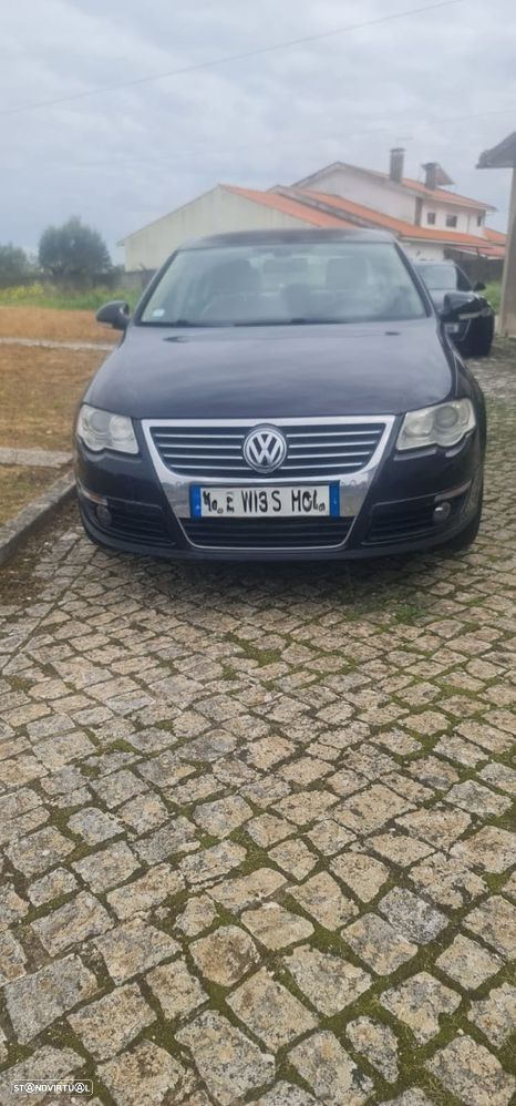 VW Passat 2.0 TDI Highline DSG - 1