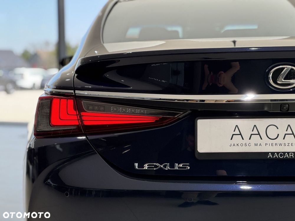 Lexus ES - 39
