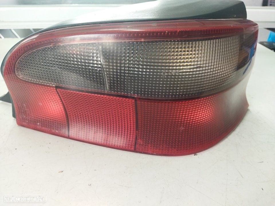 FAROLIM TRASEIRO DIREITO CITROEN SAXO 1998 - - 2