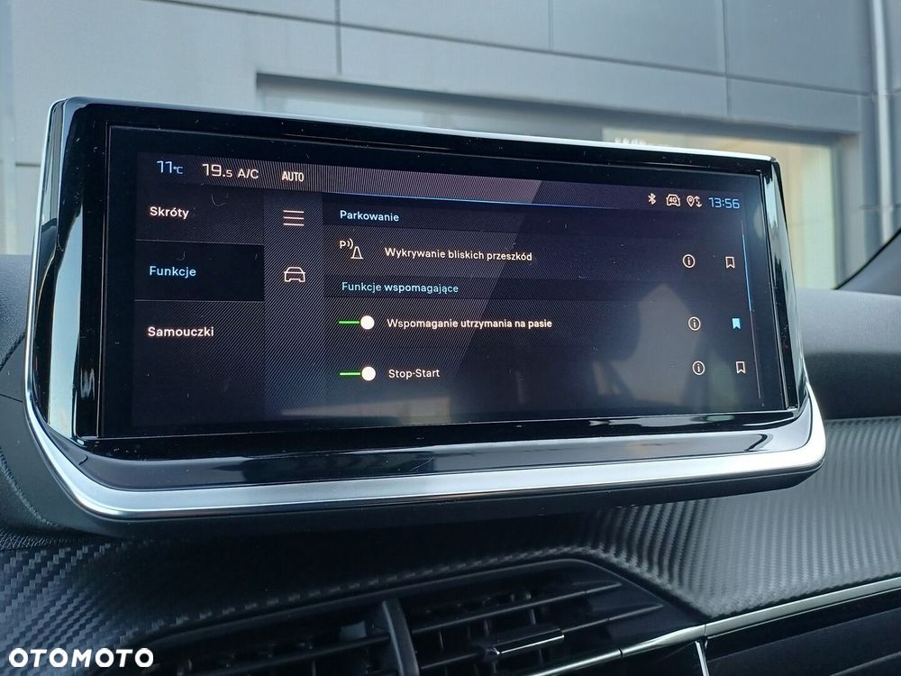 Peugeot 2008 1.2 PureTech Allure S&S EAT8 - 19