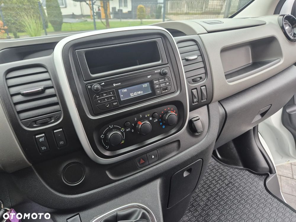 Renault Trafic - 15