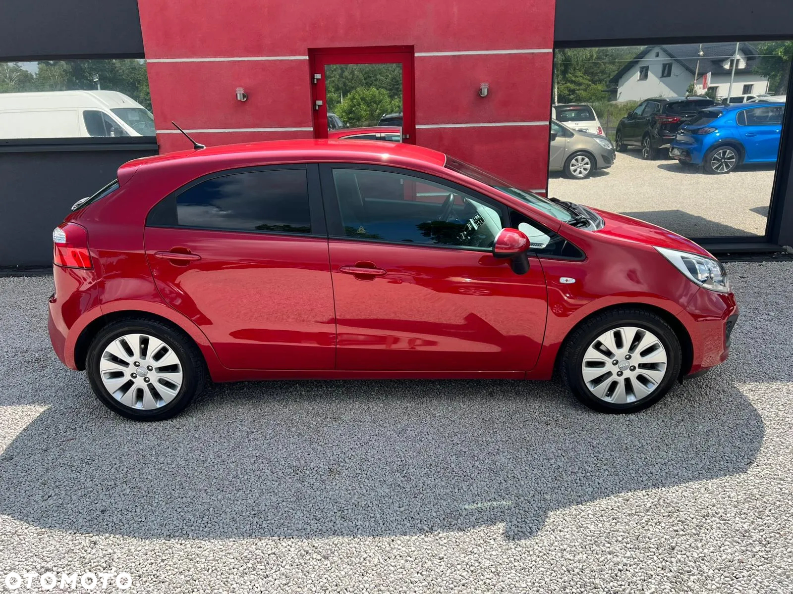 Kia Rio 1.4 L - 11