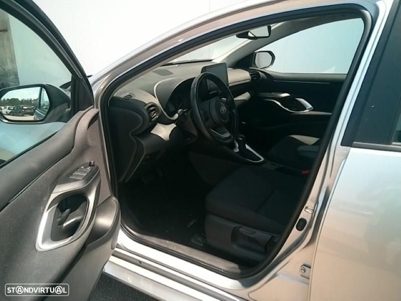 Toyota Yaris - 9