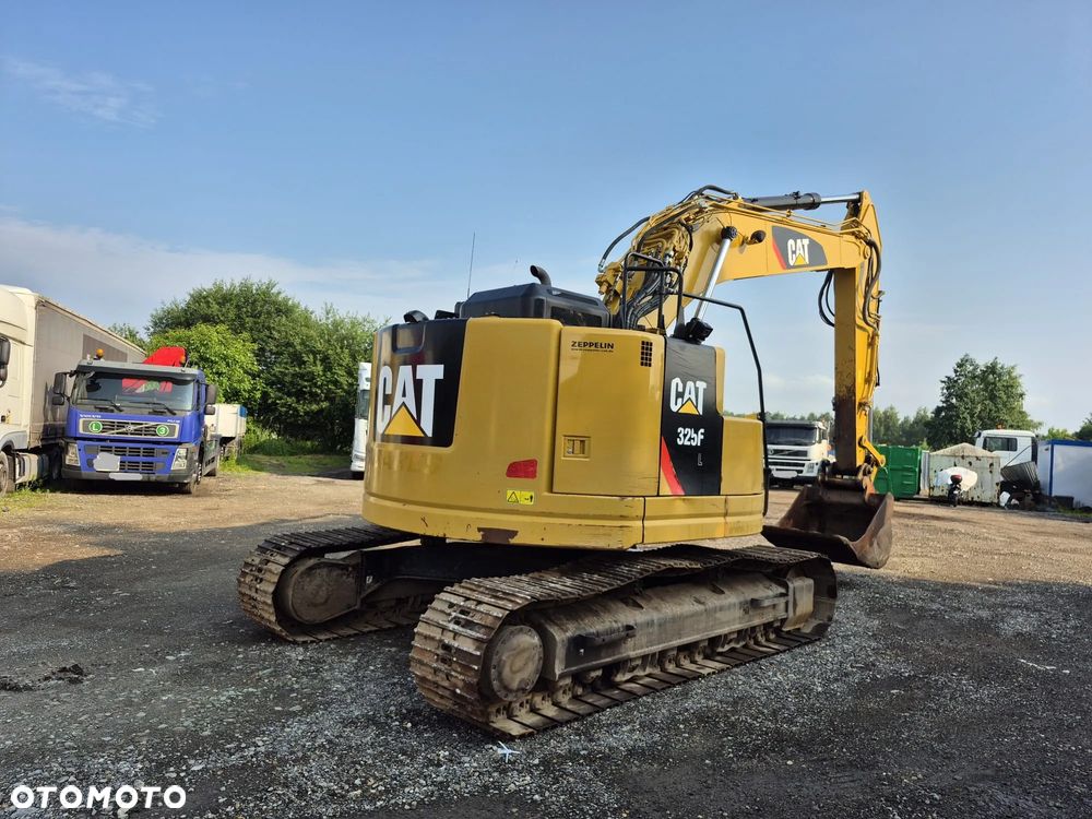 Caterpillar 325F - 5