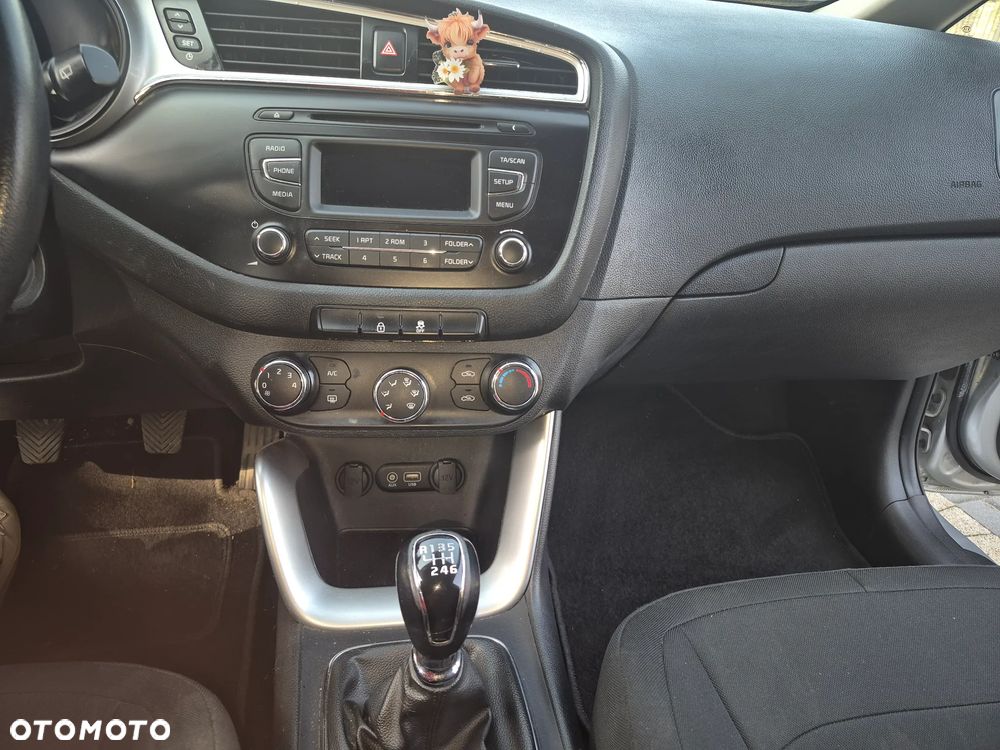 Kia Ceed 1.4 CVVT Dream Team Edition - 8