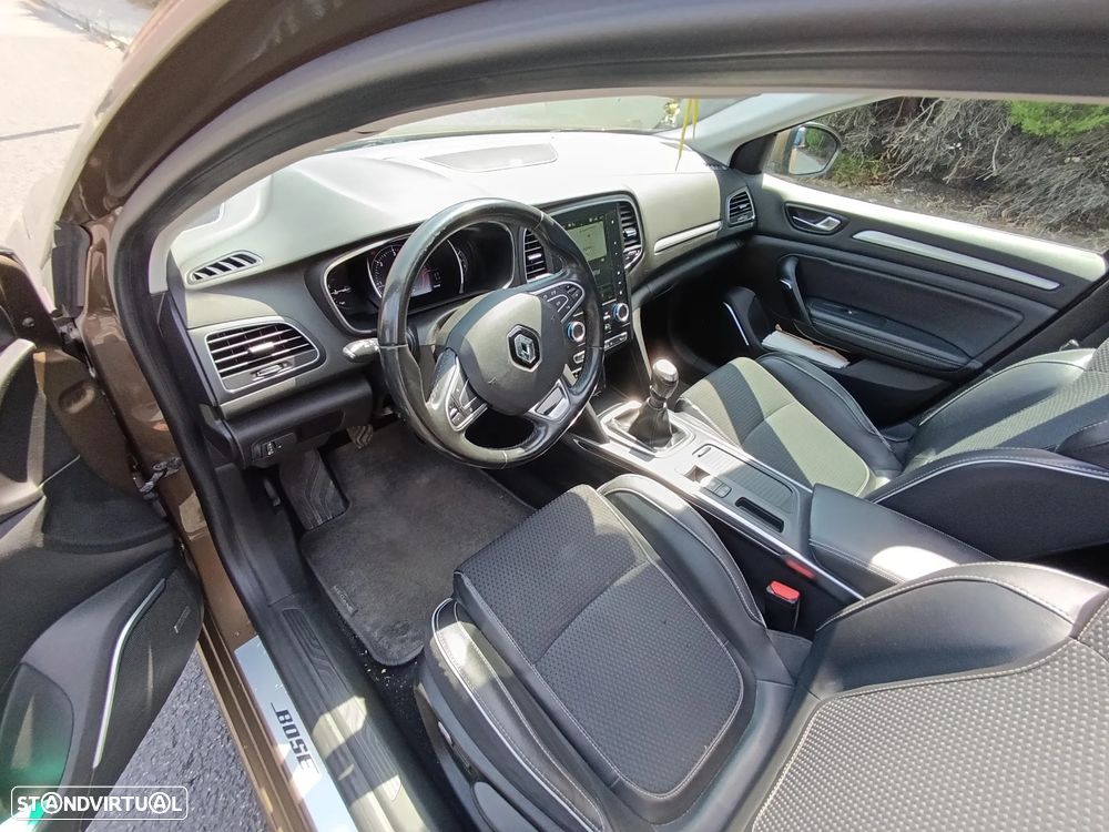 Renault Mégane Sport Tourer ENERGY dCi 110 Start & Stopp Bose Edition - 9