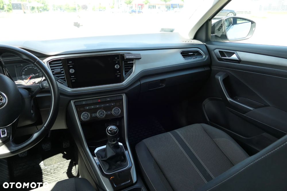 Volkswagen T-Roc 1.0 TSI Advance - 10