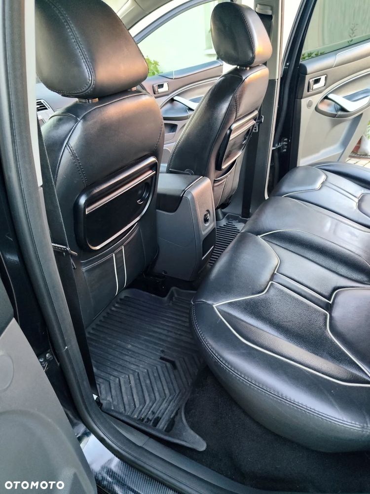 Ford Kuga 2.0 TDCi 4x4 Individual - 33