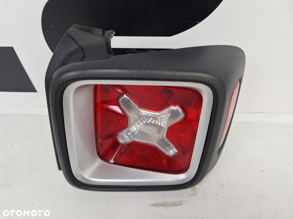 Lampa tył tylna prawa Jeep Renegade