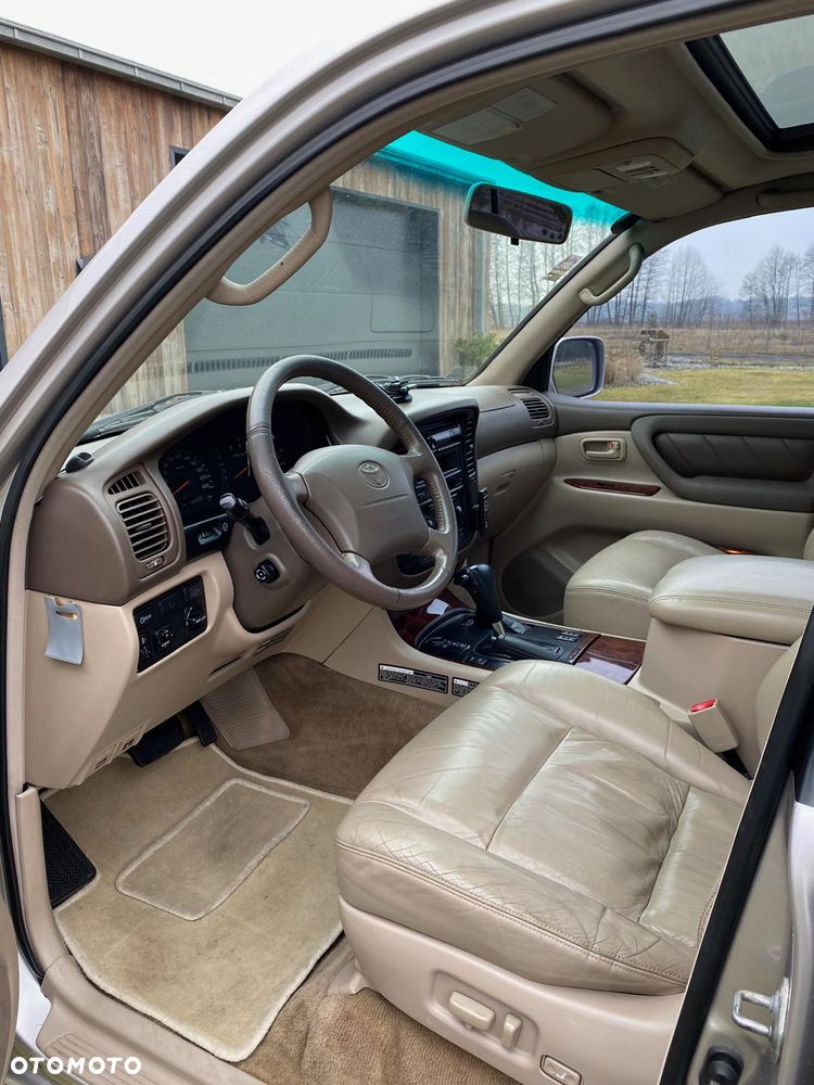 Toyota Land Cruiser 100 VX - 3