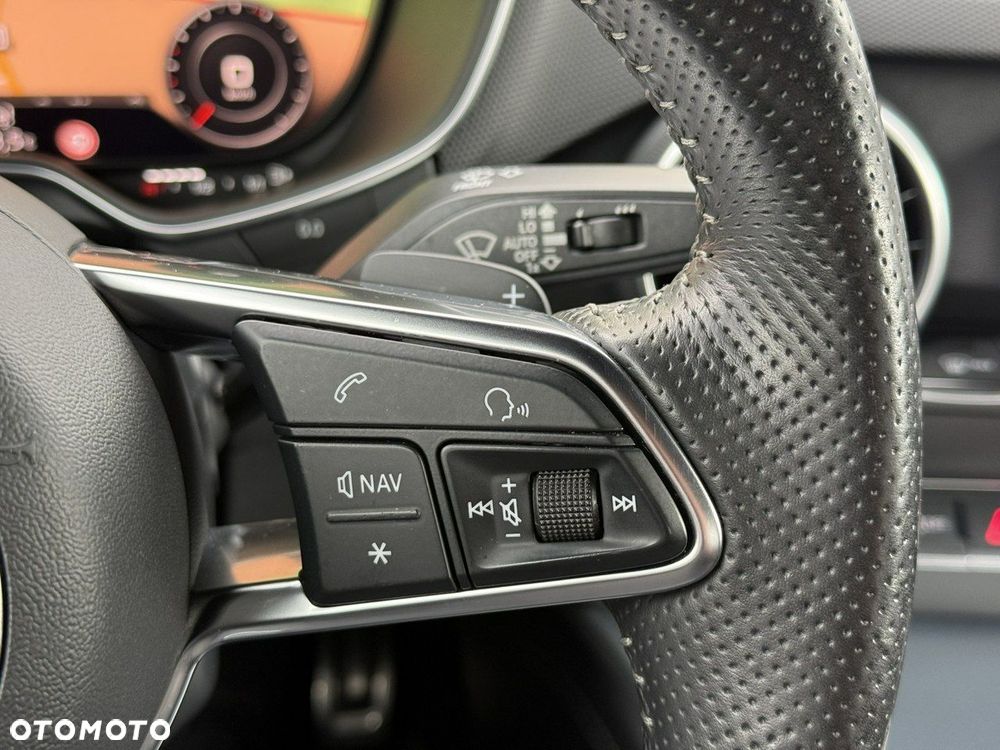 Audi TT Coupé - 19