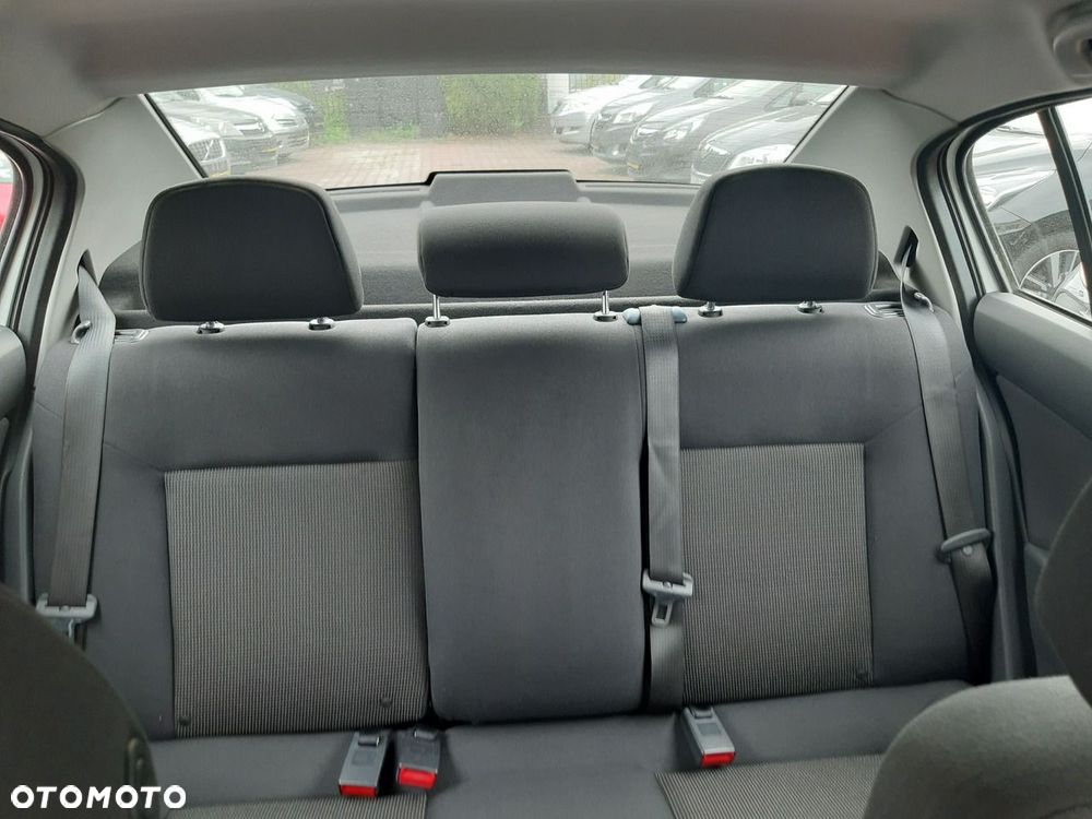 Opel Astra 1.6 Innovation - 27