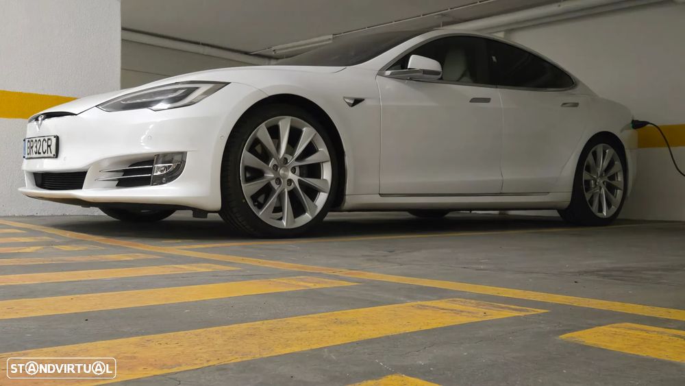 Tesla Model S 100 kWh Long Range AWD — fotografia 18