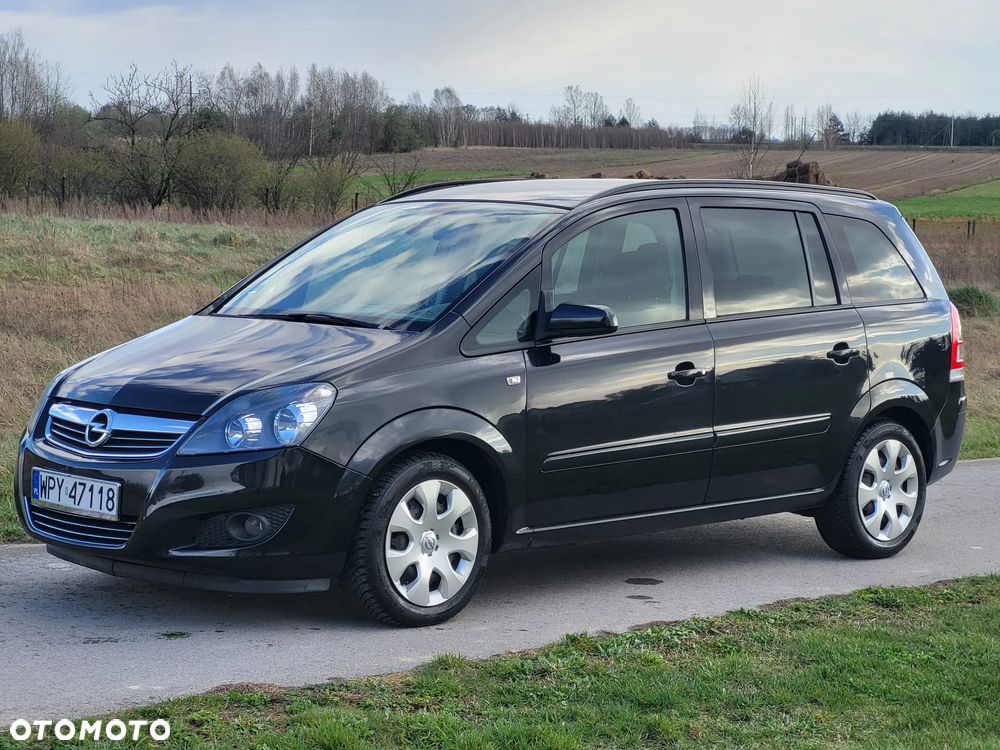 Opel Zafira 1.8 Family Plus - 1