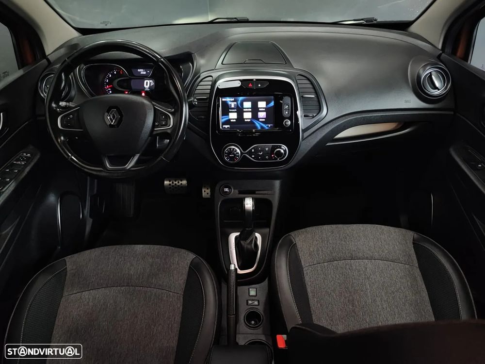 Renault Captur 1.5 dCi Exclusive EDC - 32
