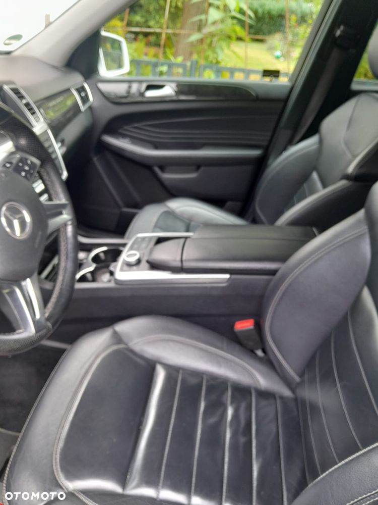Mercedes-Benz ML - 13