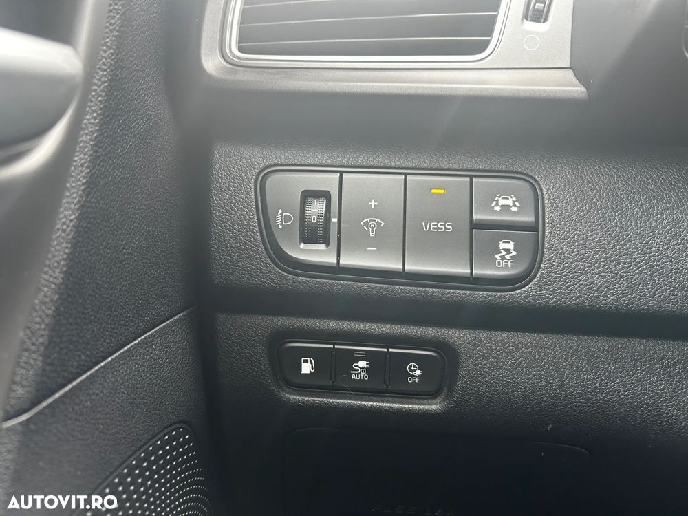 Kia Niro 1.6 GDI PHEV 2WD Aut. Vision - 21