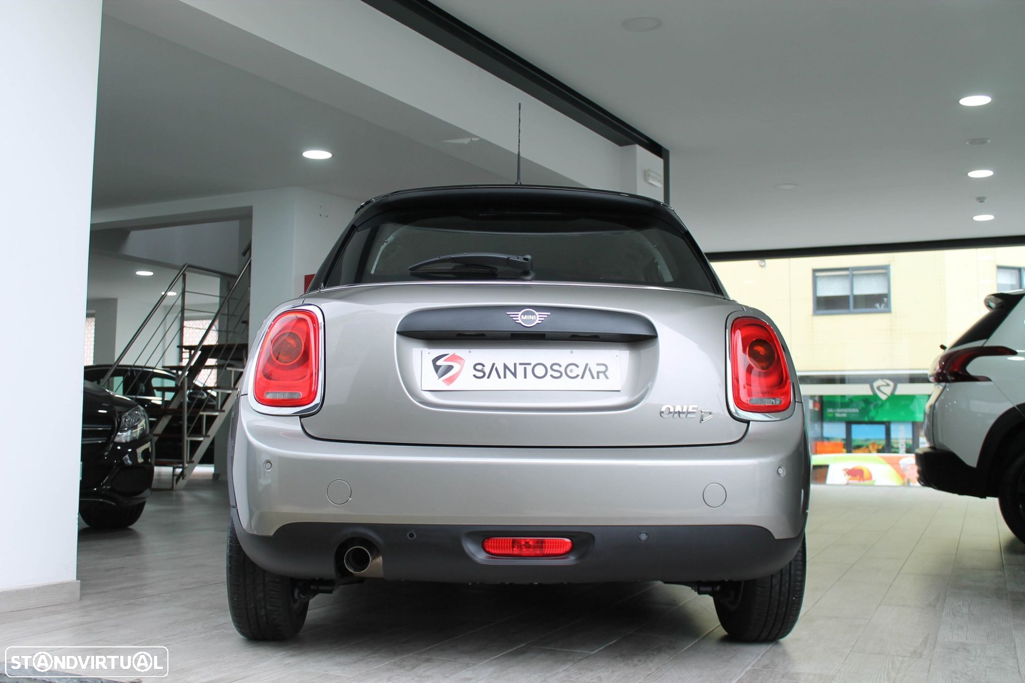 MINI 5 Portas One D - 7