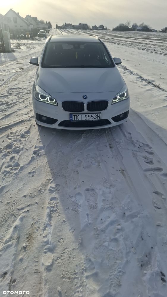 BMW Seria 2 218d xDrive - 2