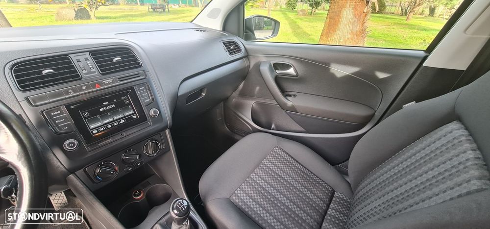VW Polo 1.0 Confortline - 25
