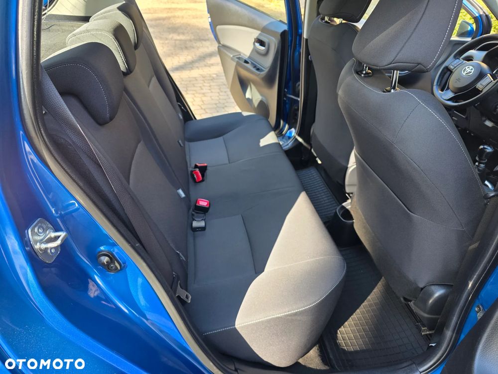 Toyota Yaris 1.33 VVT-i Executive - 17