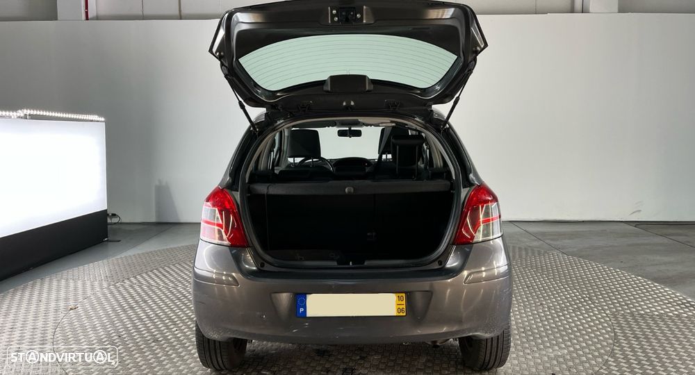 Toyota Yaris 1.0 VVT-i - 9