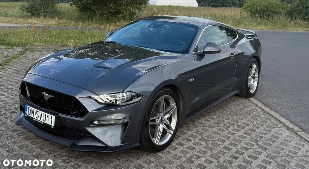 Ford Mustang - 4