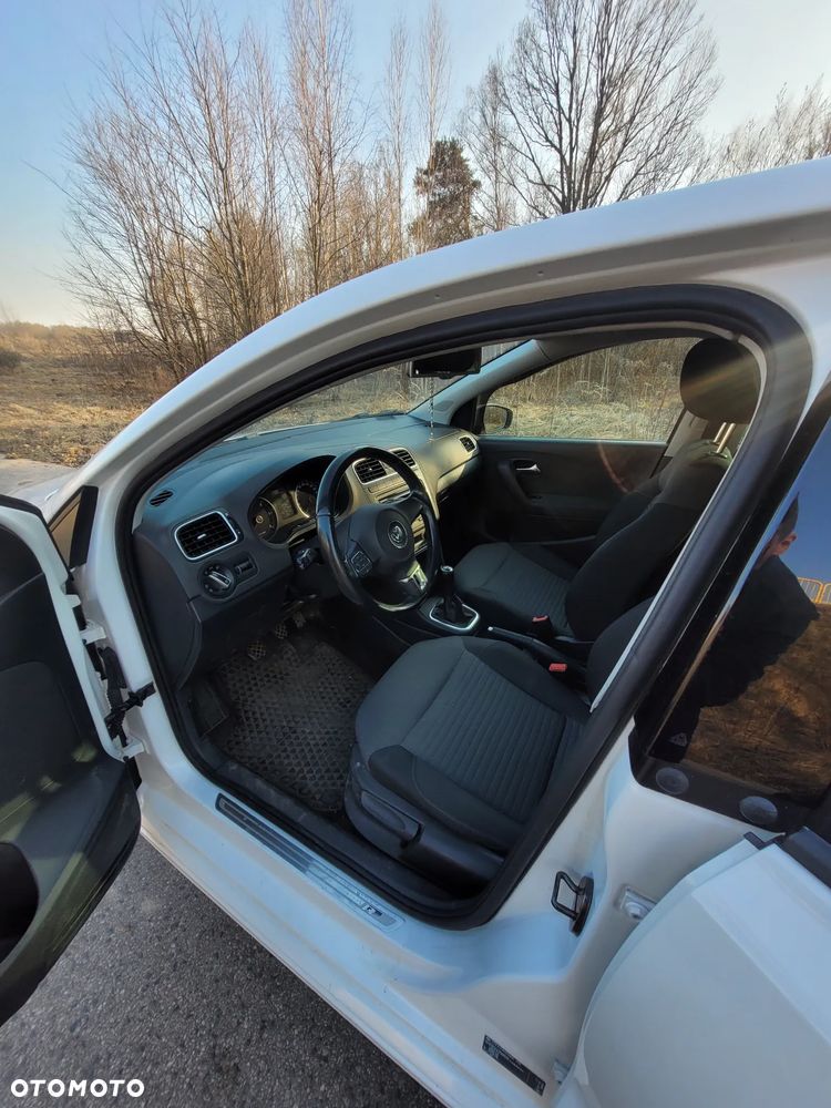 Volkswagen Polo 1.6 TDI DPF Highline - 10