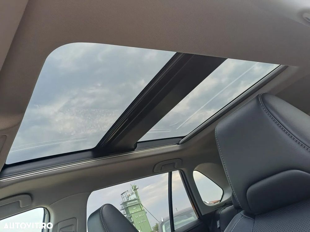 Toyota RAV4 2.5 VVT-iE 4x4 Luxury Premium - 10