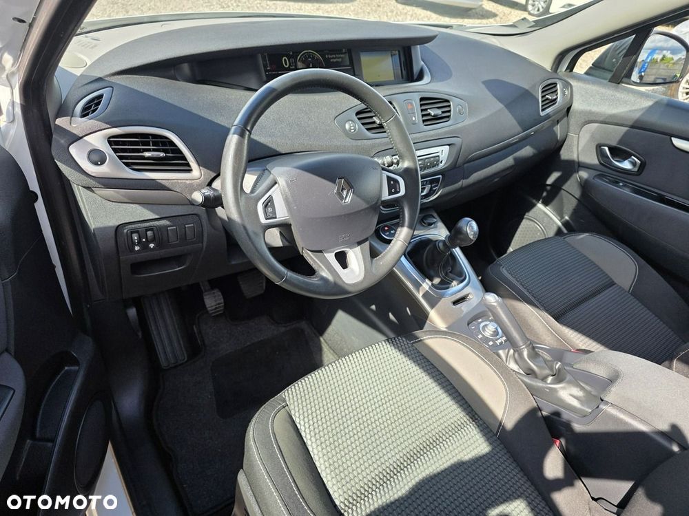Renault Scenic 1.6 16V 110 Dynamique - 14
