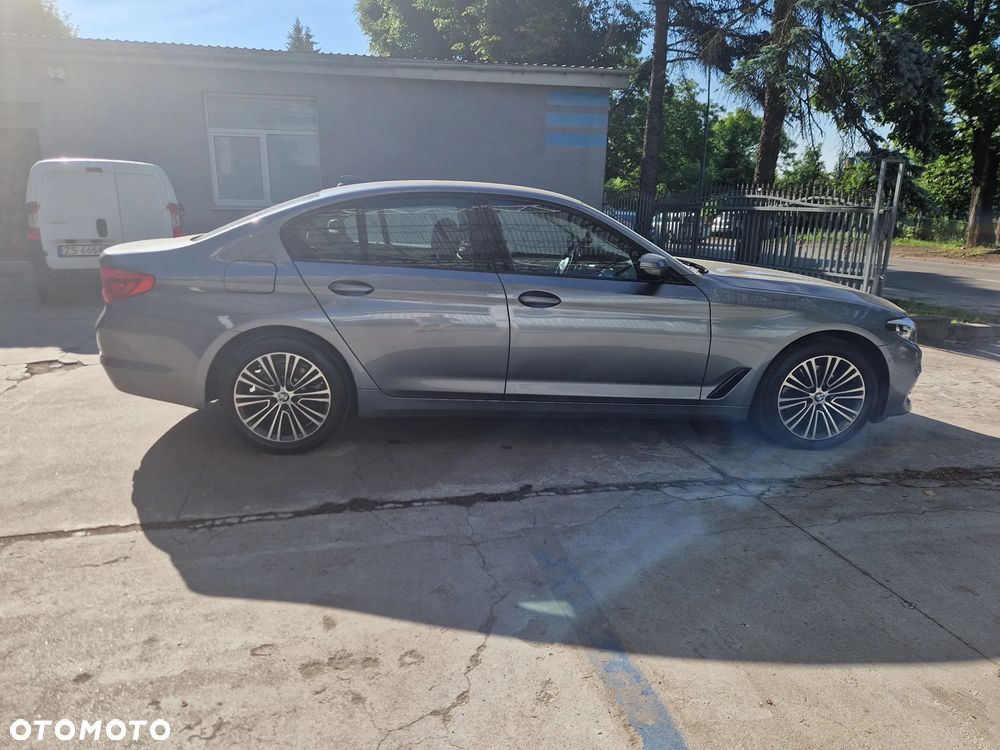BMW Seria 5 520d xDrive MHEV Sport Line sport - 15