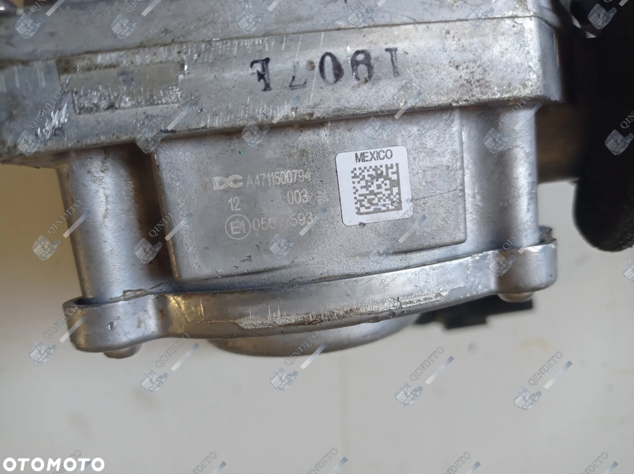 ZAWÓR NASTAWNIK SIŁOWNIK EGR MERCEDES - 4