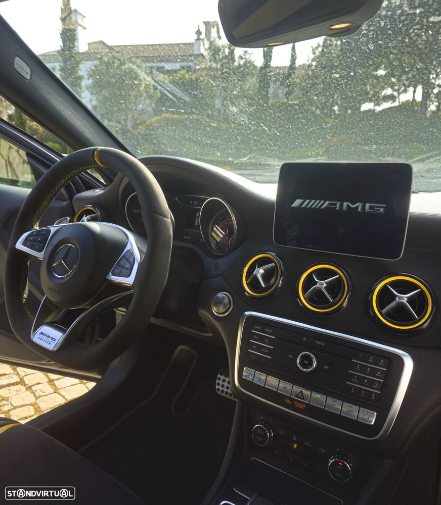 Mercedes-Benz A 45 AMG 4-Matic - 26