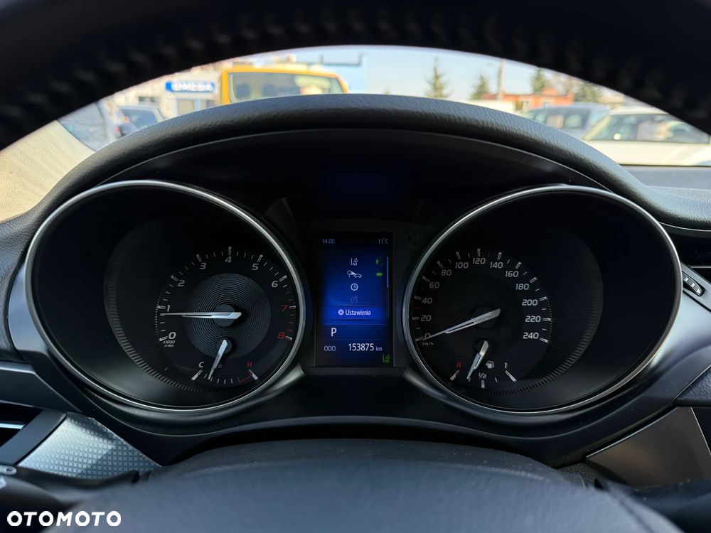 Toyota Avensis 1.8 Prestige MS - 25