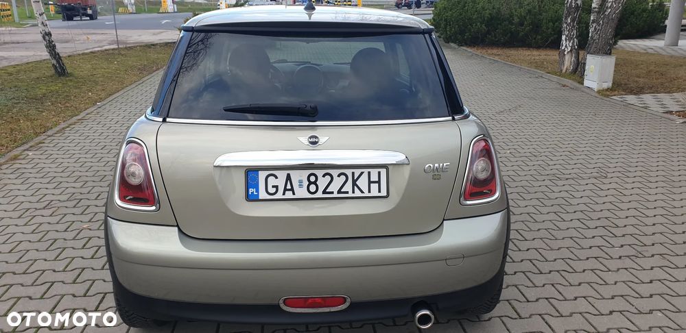 MINI ONE - 10