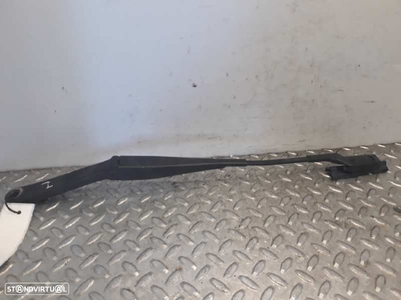 BRAÇO LIMPA-VIDROS ESQUERDO FORD FIESTA VI 1.25 82CV 1242CC - 1