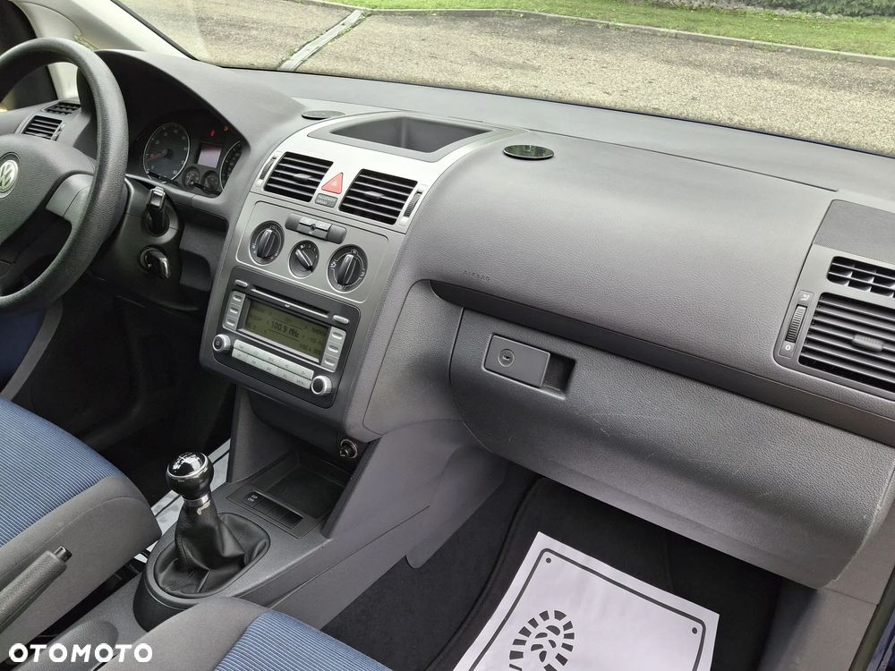 Volkswagen Touran 1.6 Basis - 19