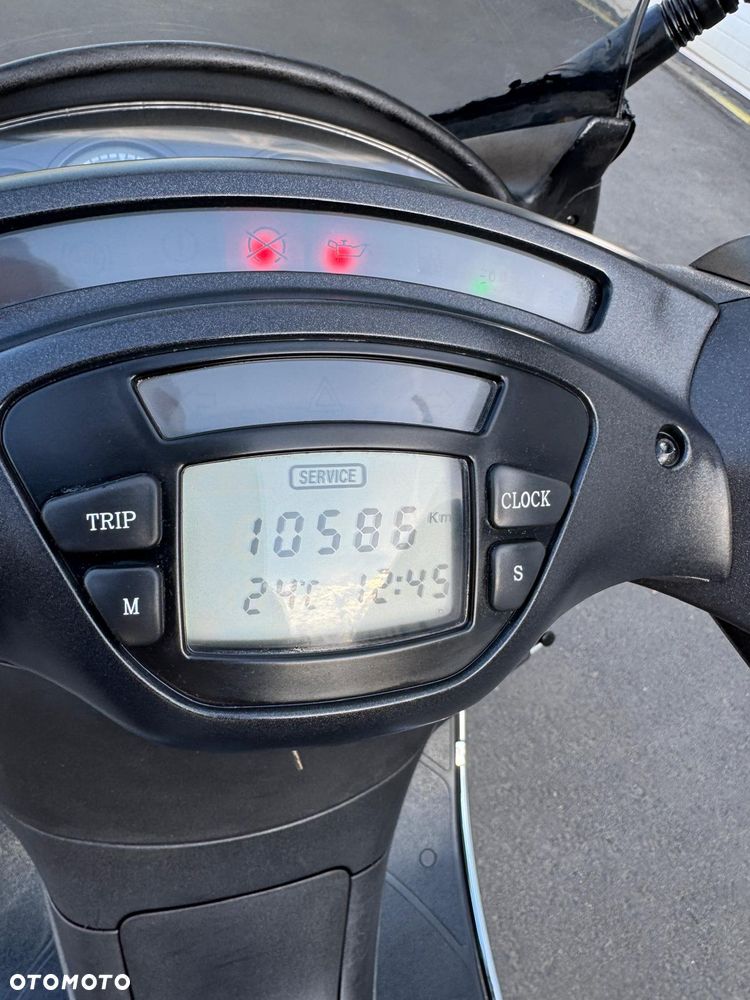 Piaggio X9 - 4
