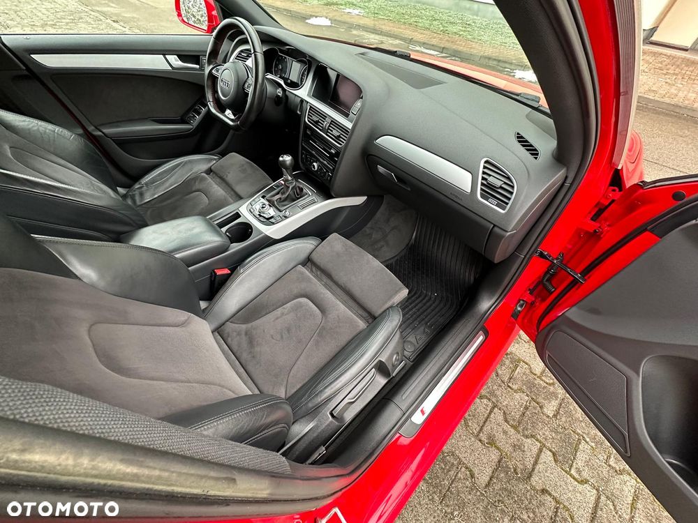 Audi A4 Limousine 1.8 TFSI S line Sportpaket - 22