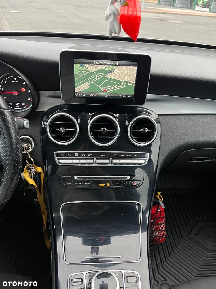 Mercedes-Benz GLC 220 d 4Matic 9G-TRONIC - 12