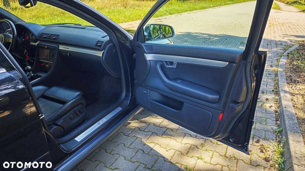 Audi S4 Avant Standard - 10