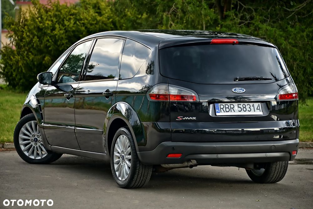 Ford S-Max - 16
