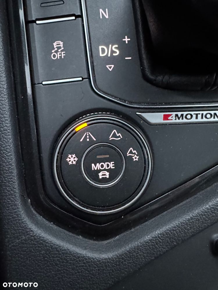 Volkswagen Tiguan 2.0 TDI 4Mot Sport&Style DSG - 25