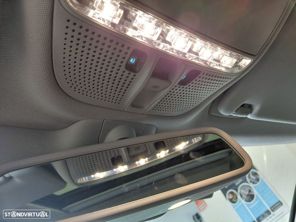 Mercedes-Benz C 350 - 23