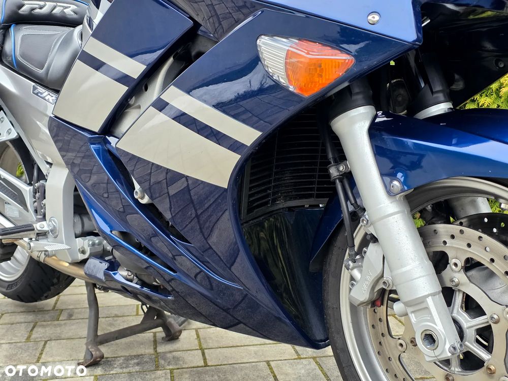 Yamaha FJR - 8