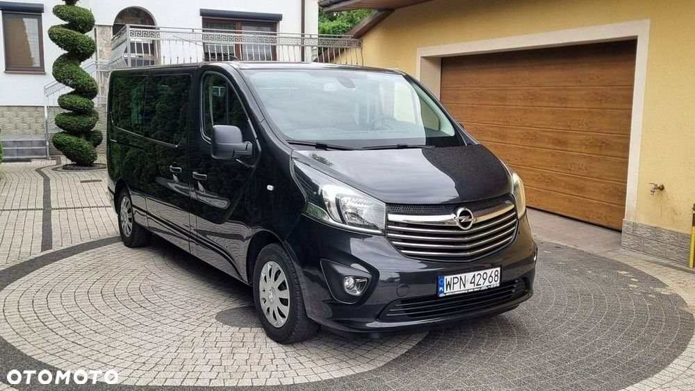 Opel Vivaro - 1